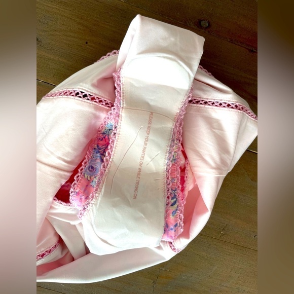 LoveShackFancy Mikkel floral one piece pink floral swimsuit NWOT - Picture 8 of 8